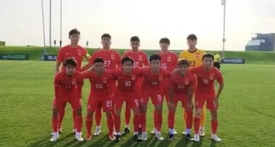 法国空乘2019(多塞尔航空) 中文